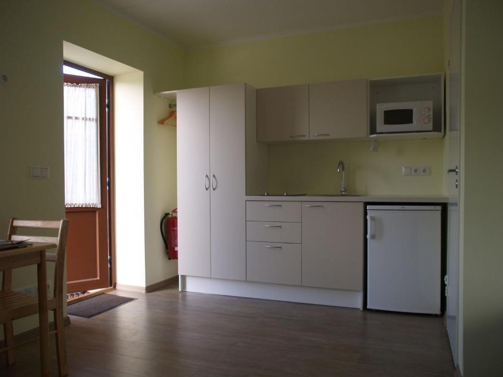 Maria Talu Guesthouse Pootsi Phòng bức ảnh